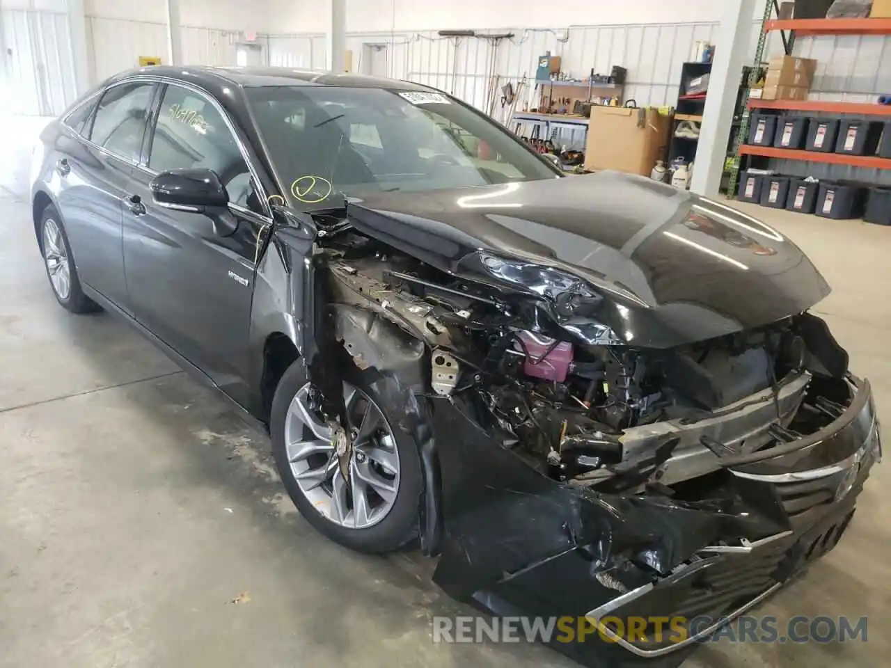 1 Photograph of a damaged car 4T1B21FB4KU009289 TOYOTA AVALON 2019