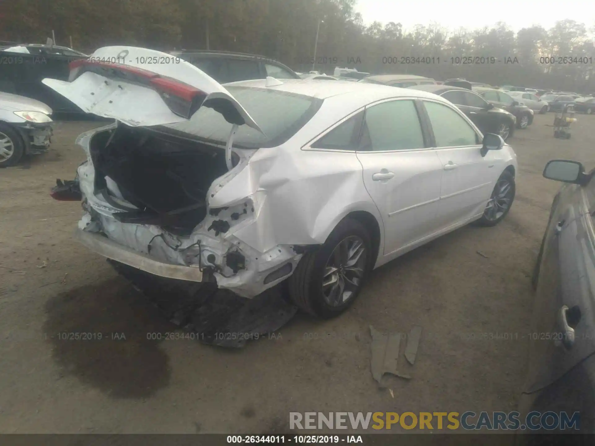 4 Photograph of a damaged car 4T1B21FB4KU010071 TOYOTA AVALON 2019