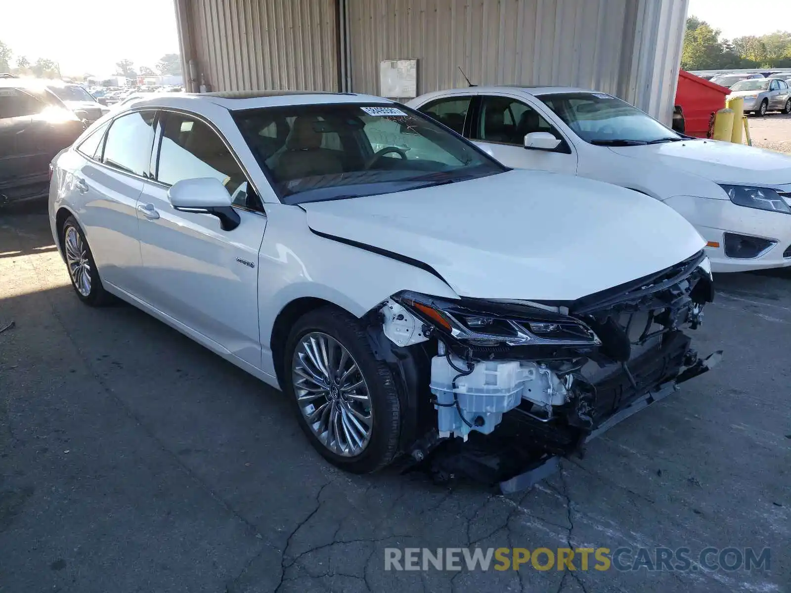 1 Photograph of a damaged car 4T1B21FB4KU010412 TOYOTA AVALON 2019