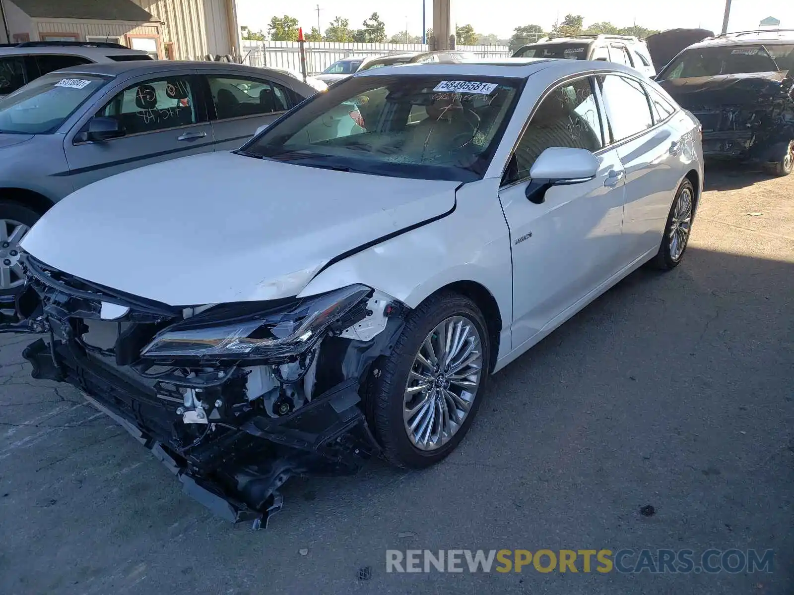 2 Photograph of a damaged car 4T1B21FB4KU010412 TOYOTA AVALON 2019