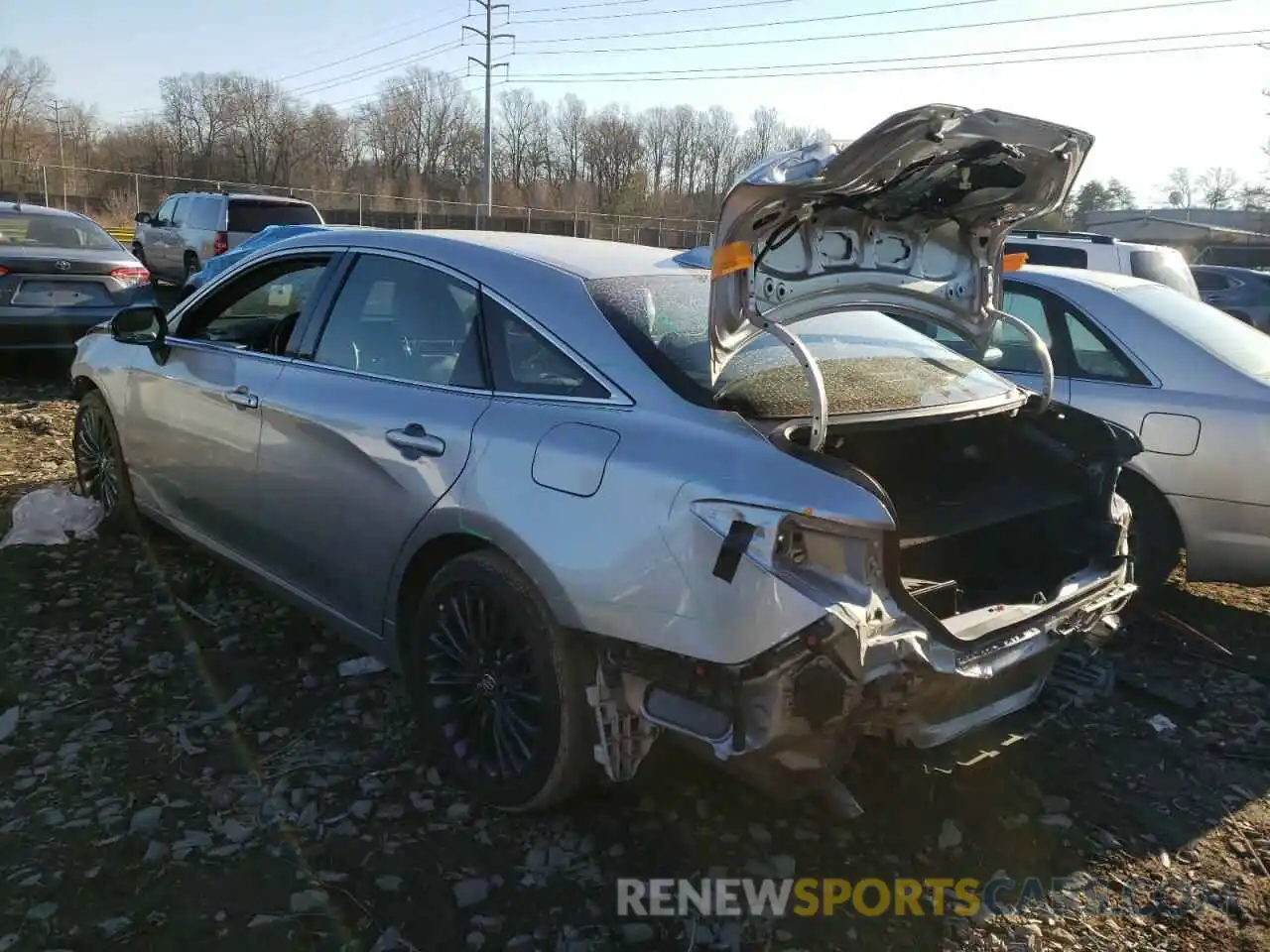 3 Photograph of a damaged car 4T1B21FB4KU011172 TOYOTA AVALON 2019