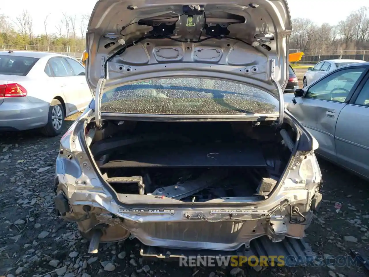 9 Photograph of a damaged car 4T1B21FB4KU011172 TOYOTA AVALON 2019