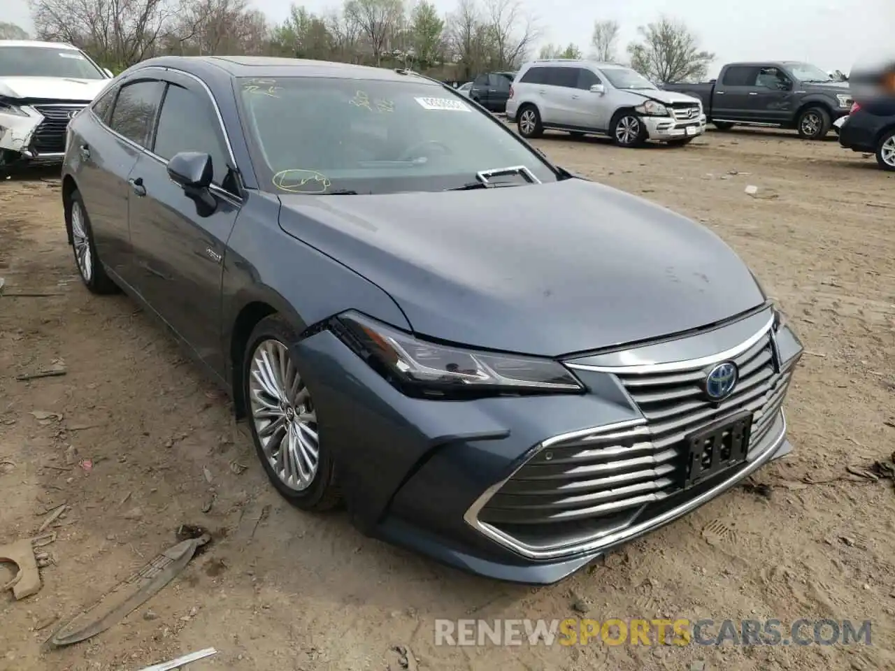 1 Photograph of a damaged car 4T1B21FB5KU001301 TOYOTA AVALON 2019