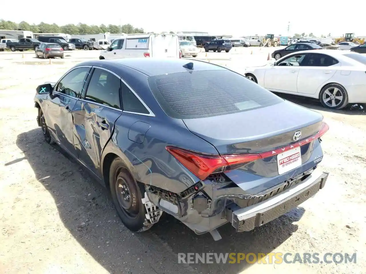 3 Photograph of a damaged car 4T1B21FB5KU002612 TOYOTA AVALON 2019