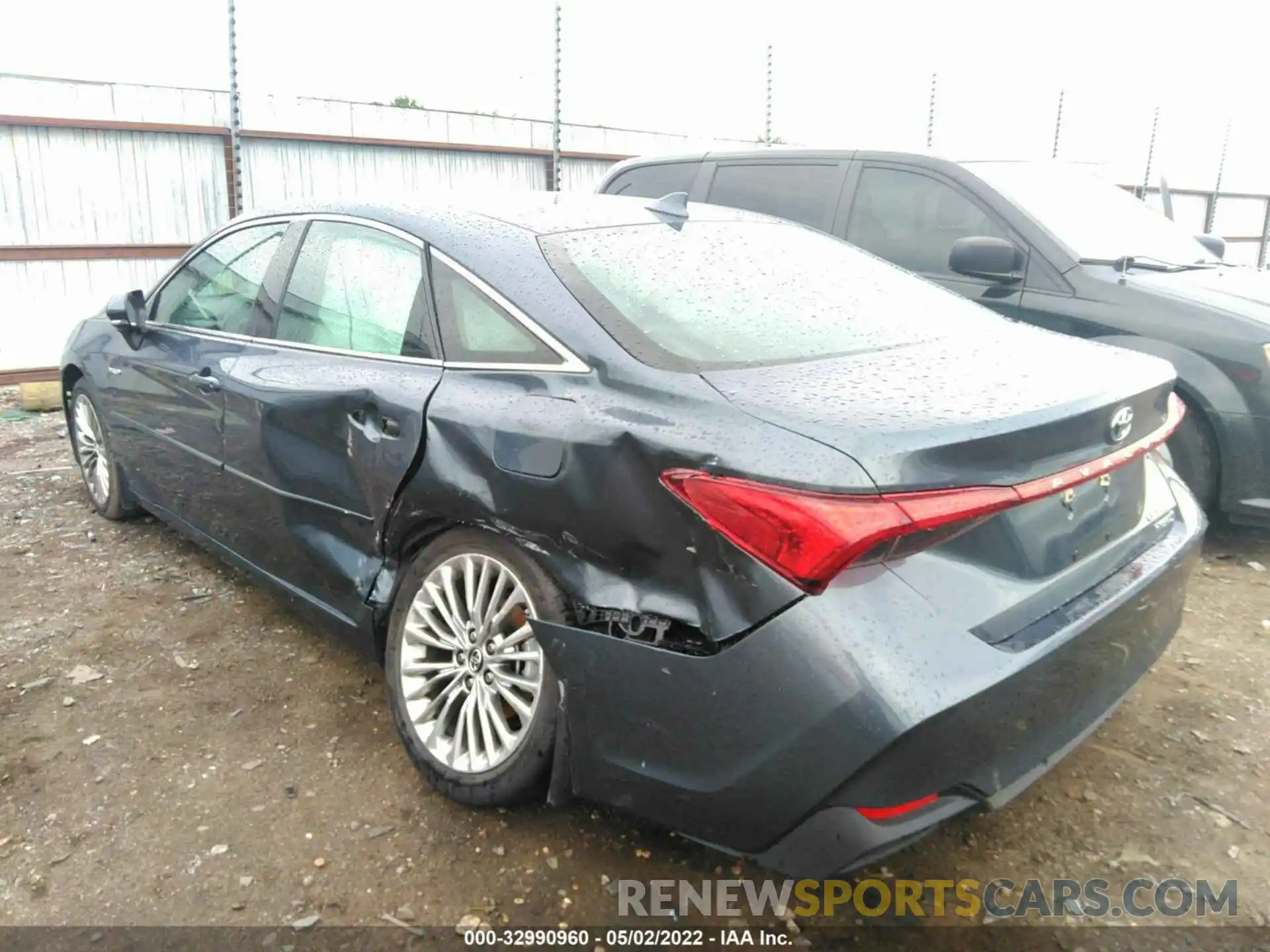 3 Фотография поврежденного автомобиля 4T1B21FB5KU003873 TOYOTA AVALON 2019