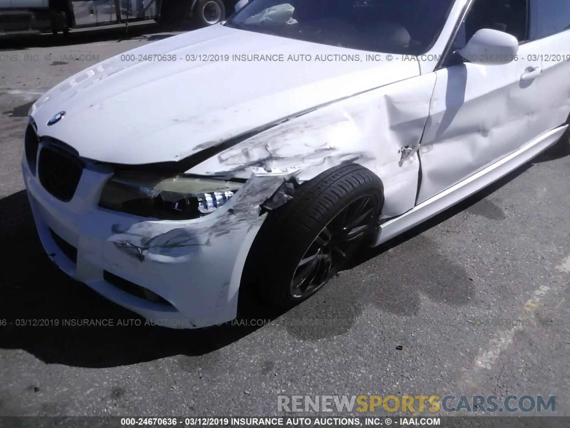 6 Photograph of a damaged car 4T1B21FB5KU005879 TOYOTA AVALON 2019