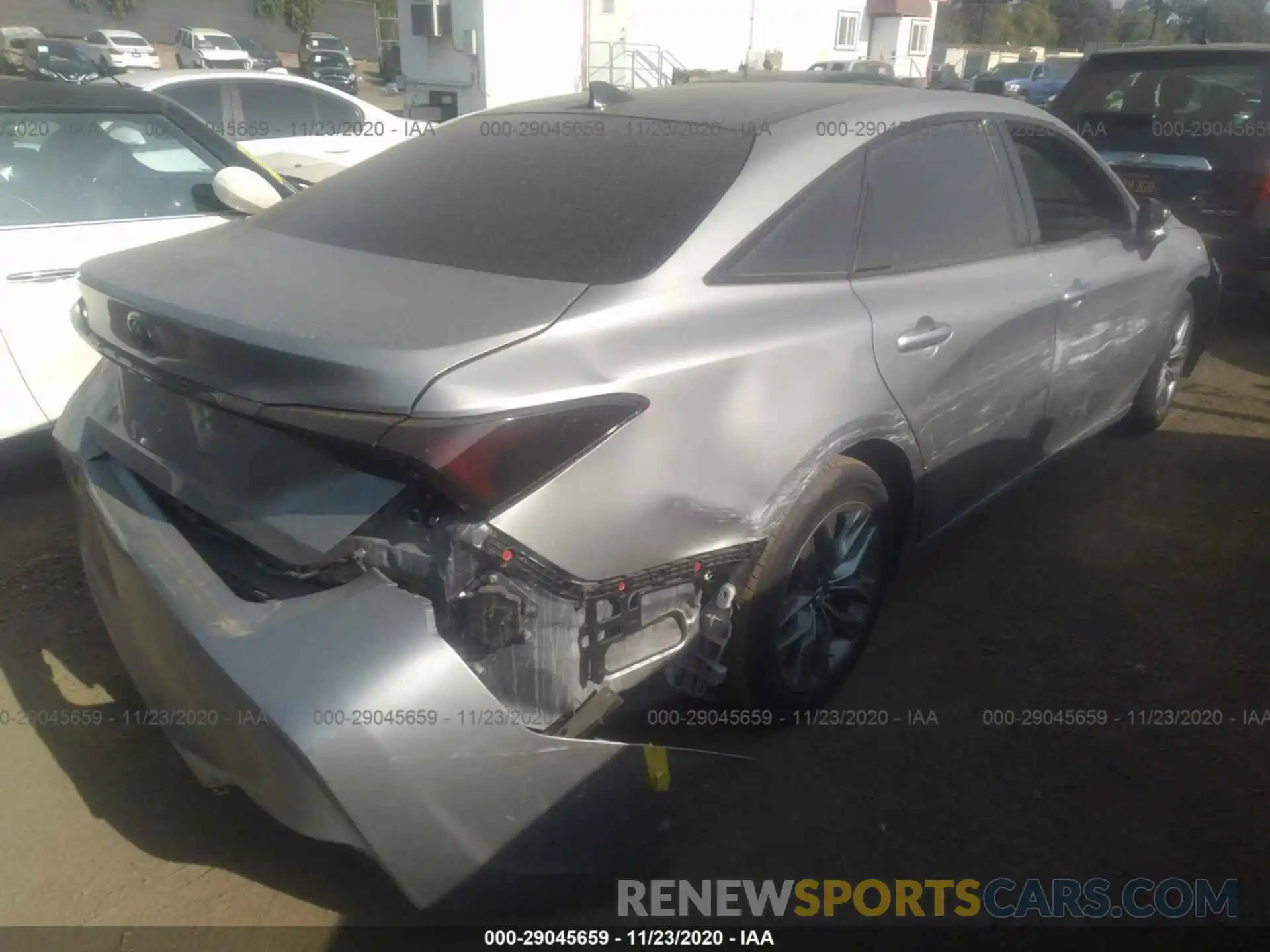 4 Photograph of a damaged car 4T1B21FB5KU009768 TOYOTA AVALON 2019