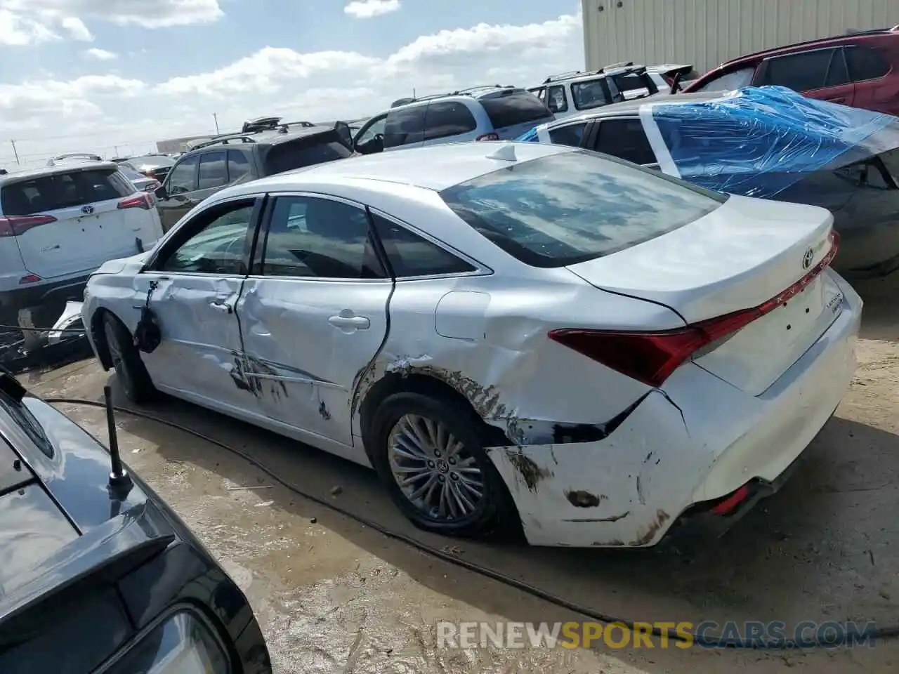 2 Photograph of a damaged car 4T1B21FB5KU010435 TOYOTA AVALON 2019