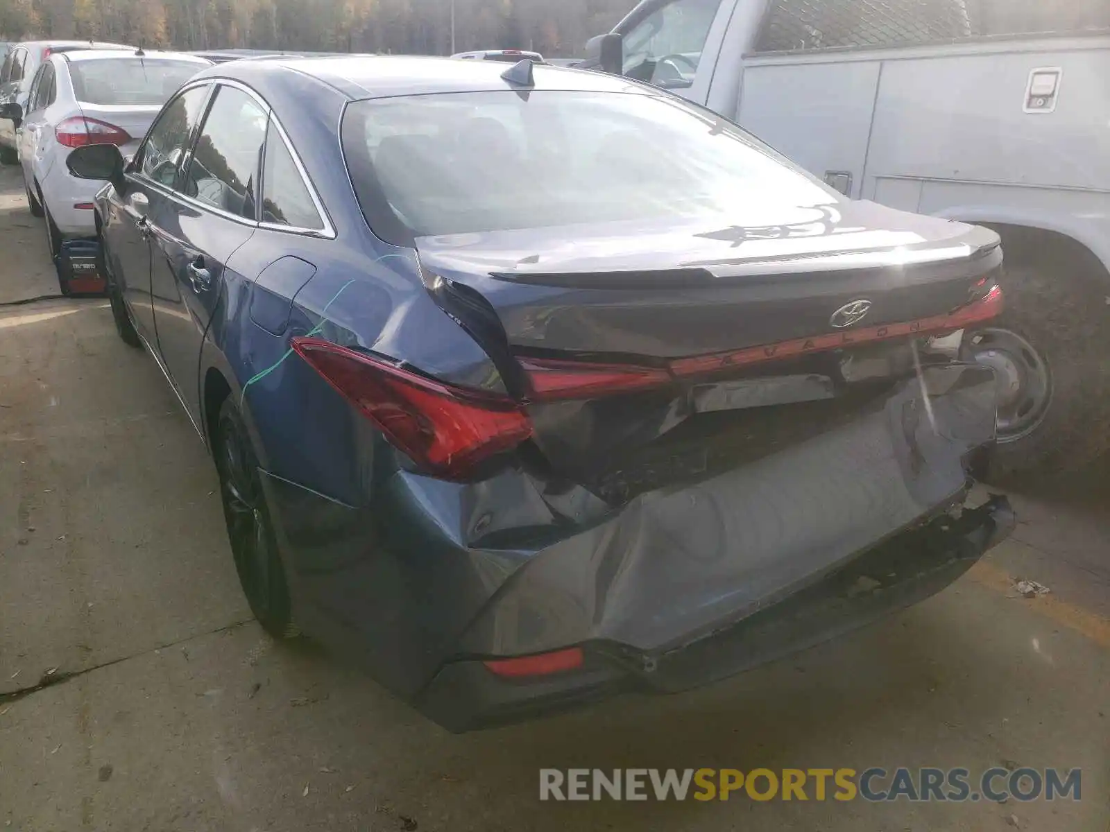 3 Photograph of a damaged car 4T1B21FB5KU011102 TOYOTA AVALON 2019