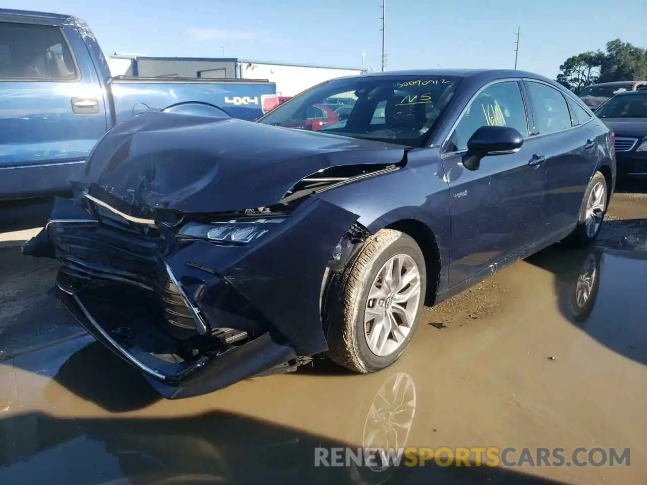 2 Photograph of a damaged car 4T1B21FB6KU002313 TOYOTA AVALON 2019