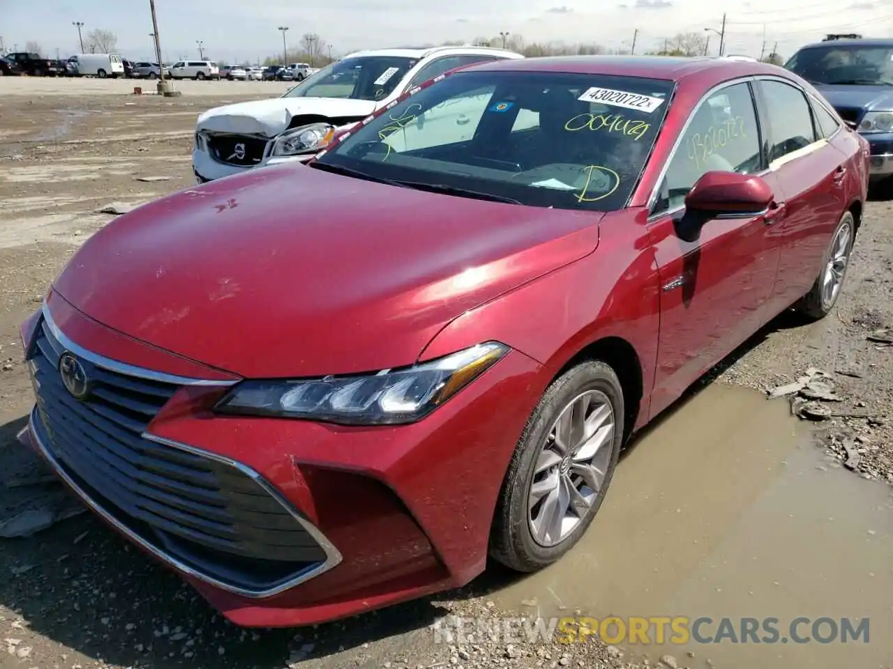 2 Photograph of a damaged car 4T1B21FB6KU004479 TOYOTA AVALON 2019