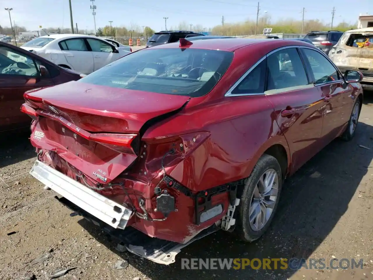 4 Photograph of a damaged car 4T1B21FB6KU004479 TOYOTA AVALON 2019