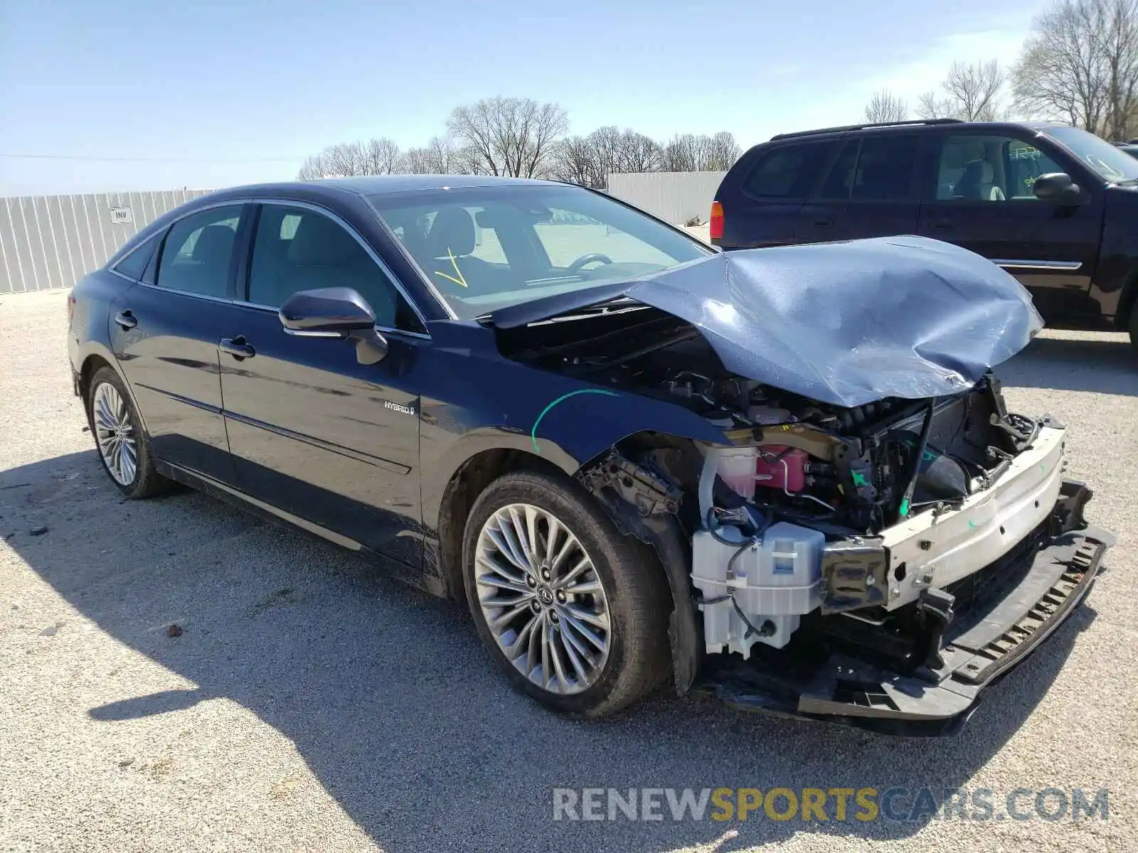 1 Photograph of a damaged car 4T1B21FB6KU005843 TOYOTA AVALON 2019