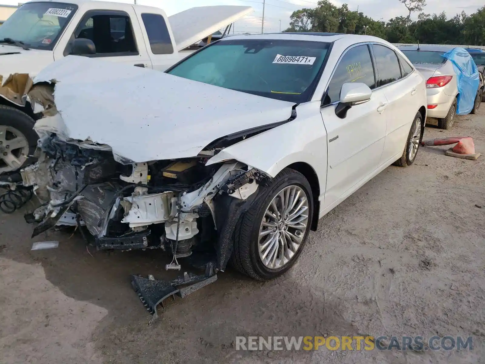 2 Photograph of a damaged car 4T1B21FB6KU007186 TOYOTA AVALON 2019