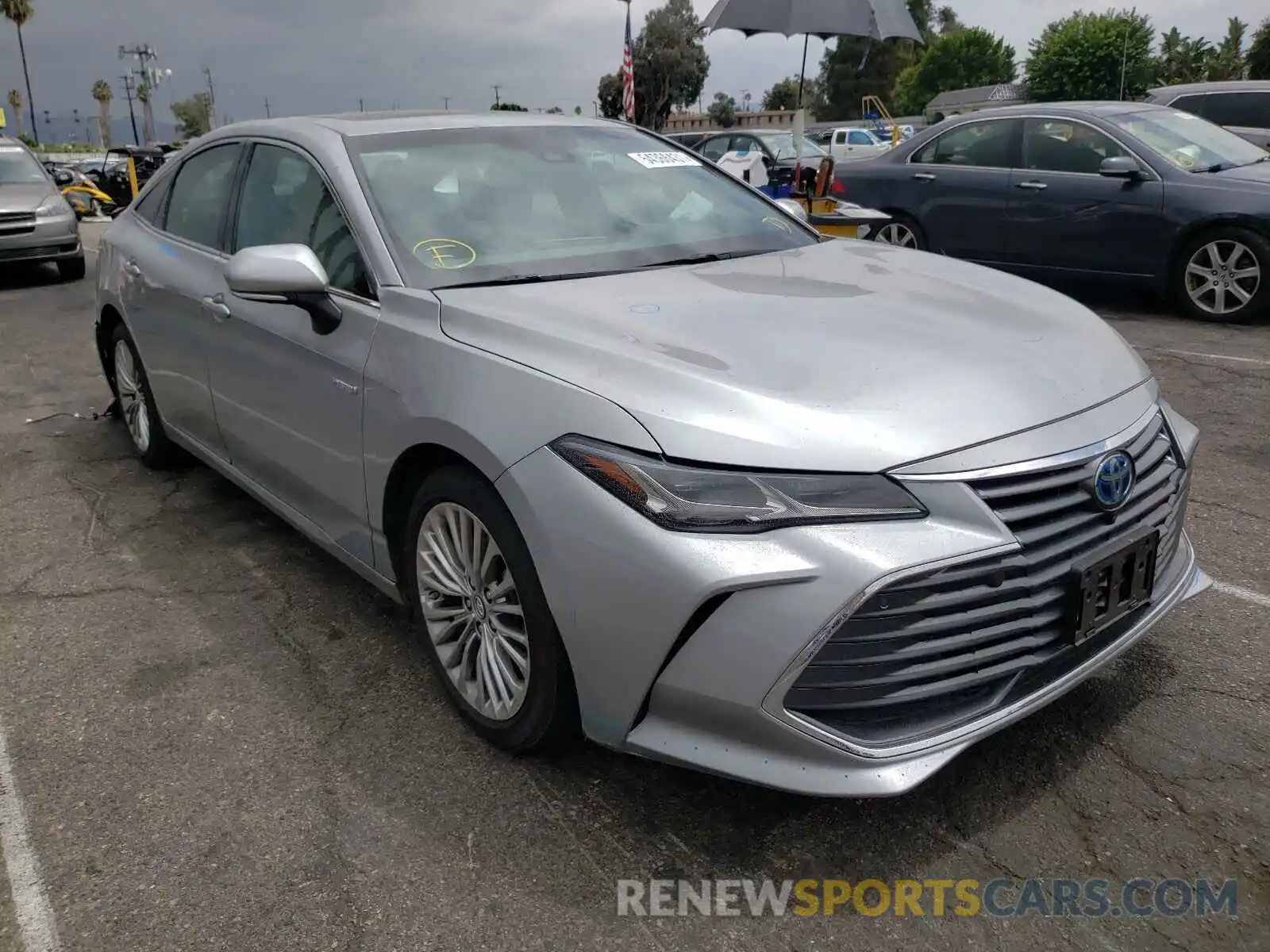 1 Photograph of a damaged car 4T1B21FB6KU011075 TOYOTA AVALON 2019