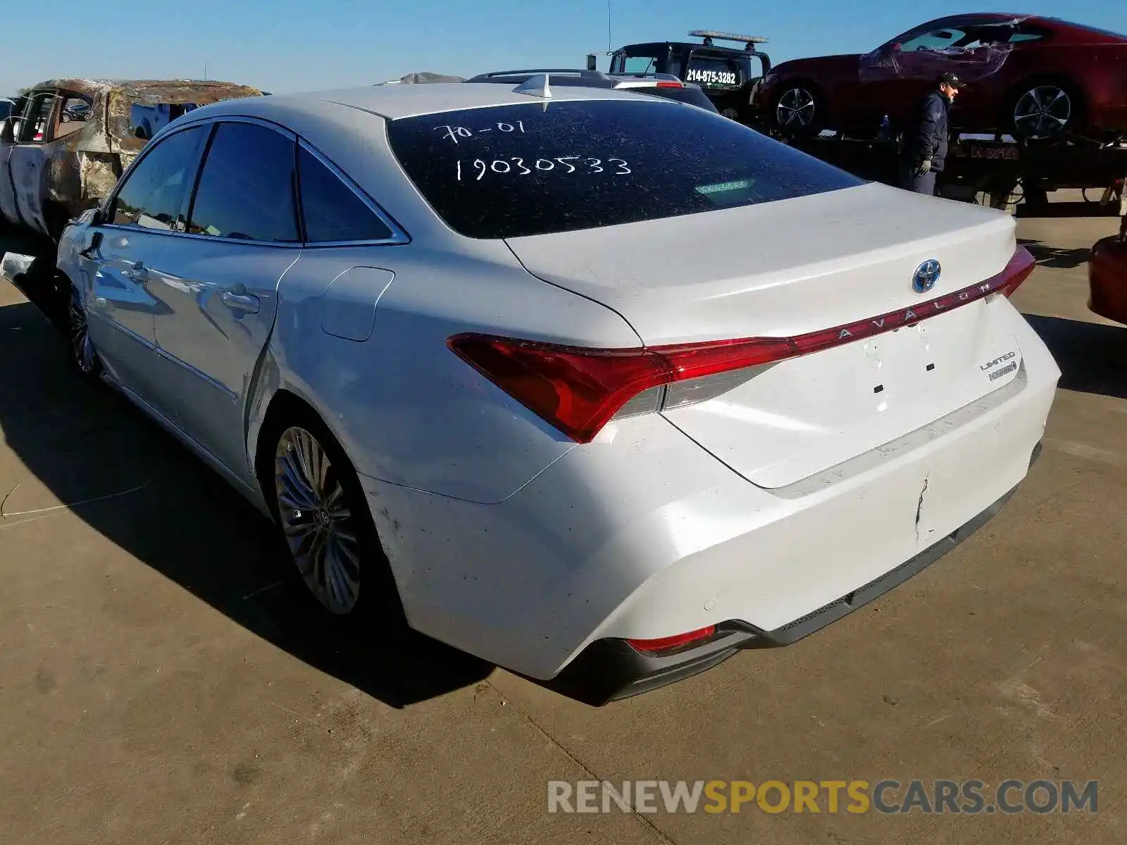 3 Photograph of a damaged car 4T1B21FB6KU011092 TOYOTA AVALON 2019