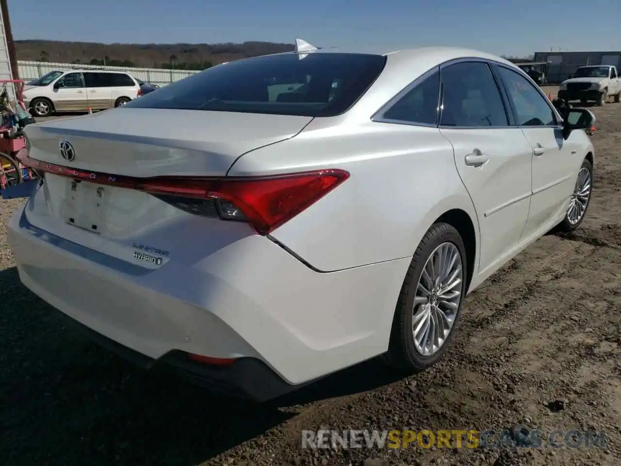 4 Photograph of a damaged car 4T1B21FB7KU003096 TOYOTA AVALON 2019