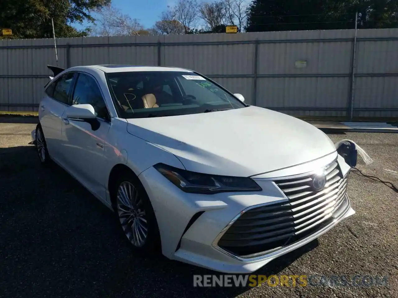 1 Photograph of a damaged car 4T1B21FB7KU004393 TOYOTA AVALON 2019