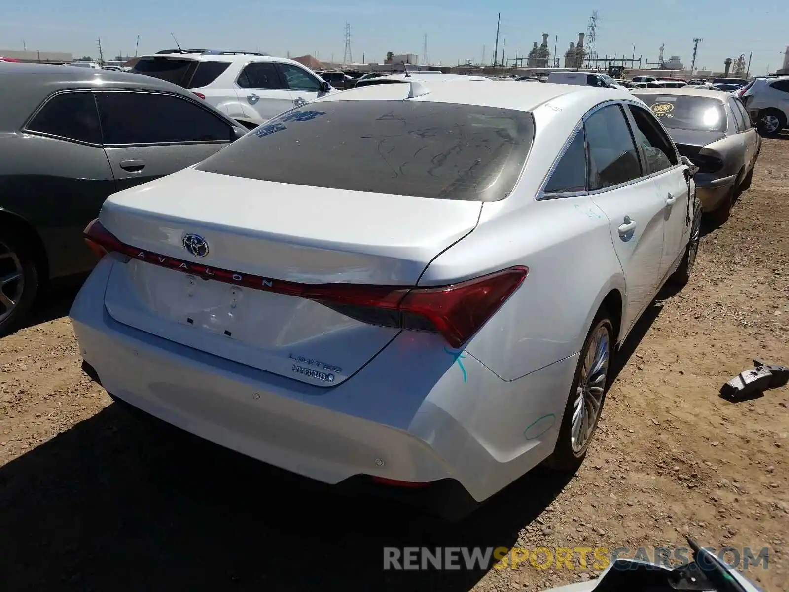 4 Photograph of a damaged car 4T1B21FB7KU004944 TOYOTA AVALON 2019