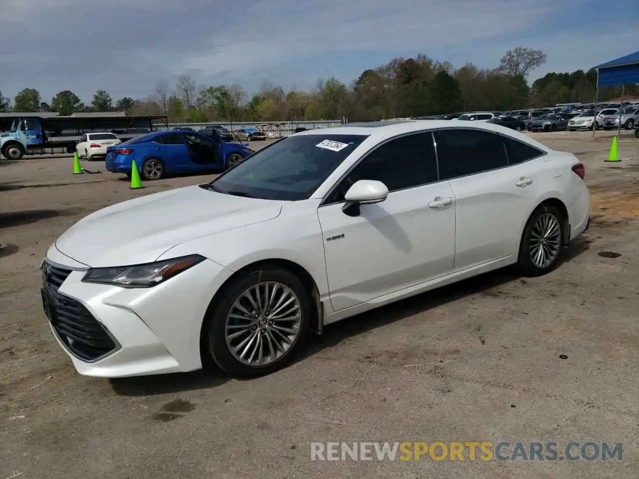 1 Photograph of a damaged car 4T1B21FB7KU007312 TOYOTA AVALON 2019