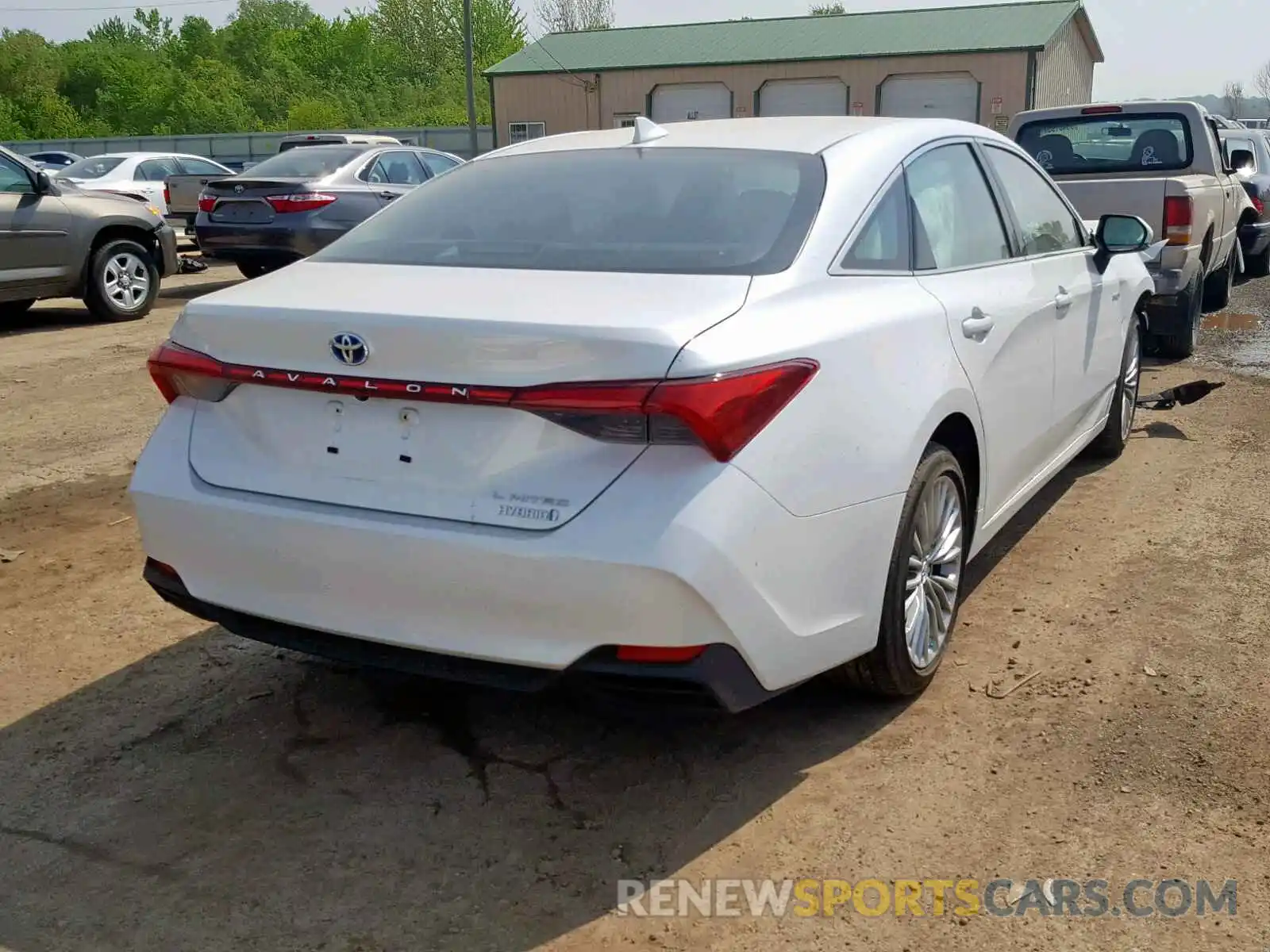 4 Photograph of a damaged car 4T1B21FB7KU007679 TOYOTA AVALON 2019