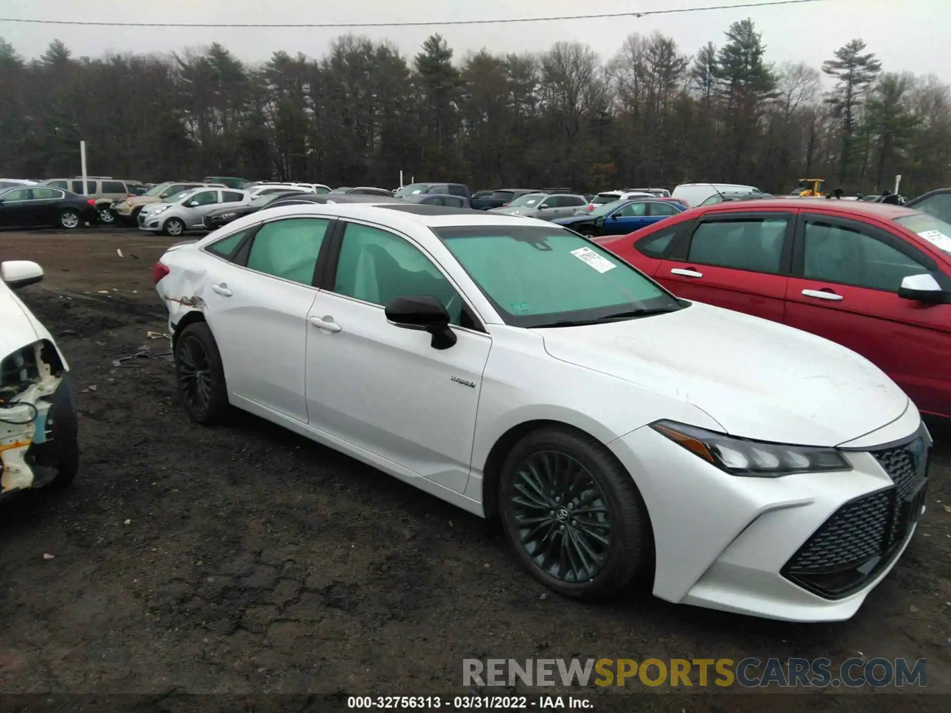 1 Photograph of a damaged car 4T1B21FB7KU007780 TOYOTA AVALON 2019