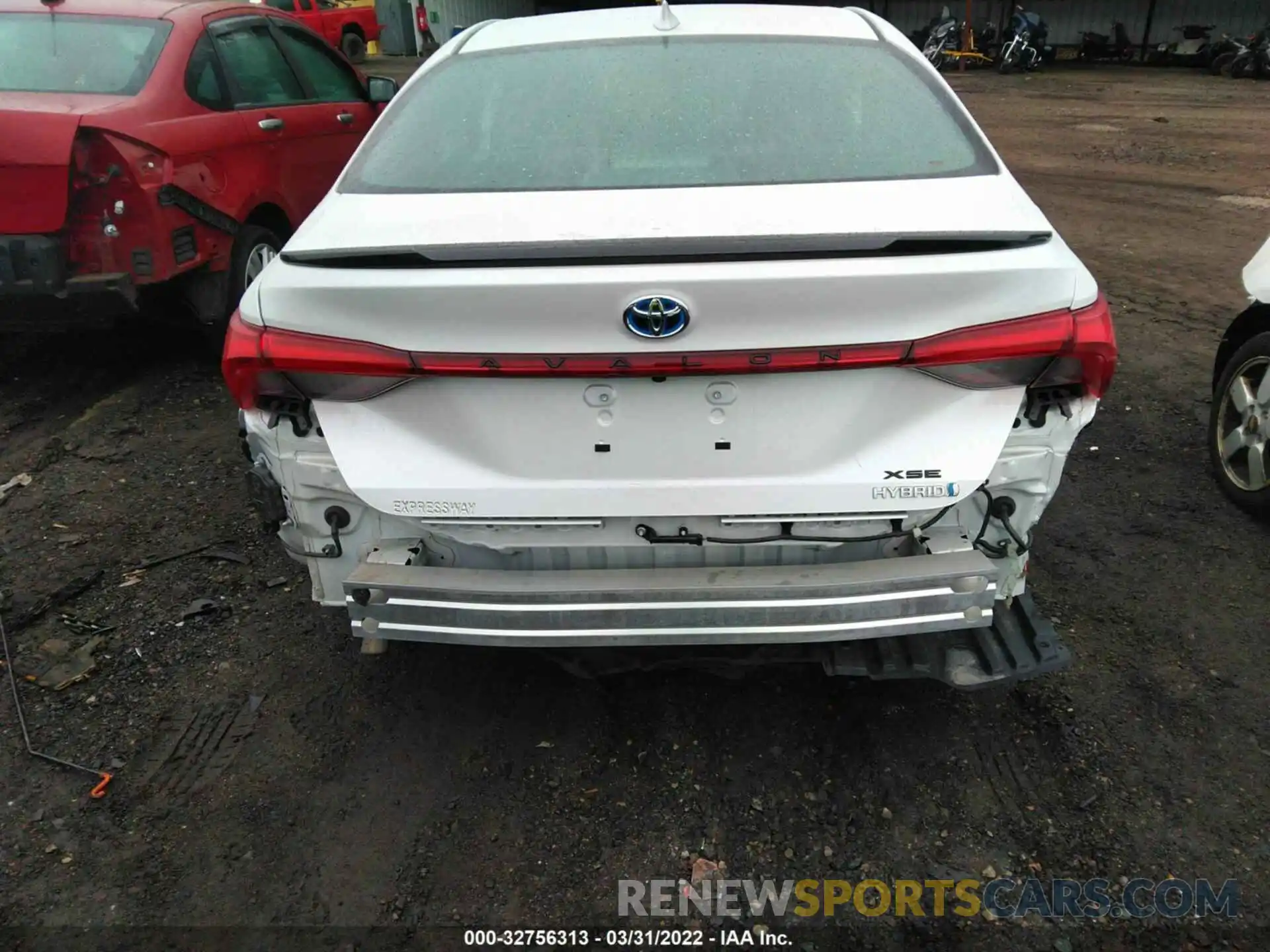 6 Photograph of a damaged car 4T1B21FB7KU007780 TOYOTA AVALON 2019