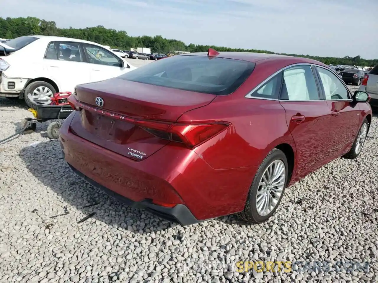 4 Photograph of a damaged car 4T1B21FB7KU008623 TOYOTA AVALON 2019