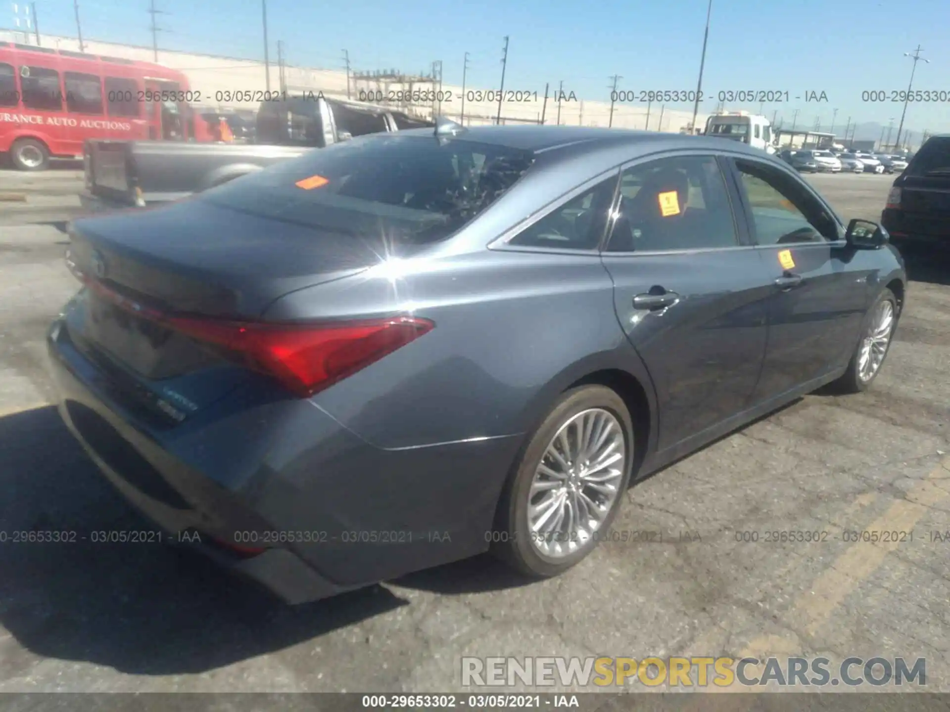 4 Photograph of a damaged car 4T1B21FB7KU008881 TOYOTA AVALON 2019