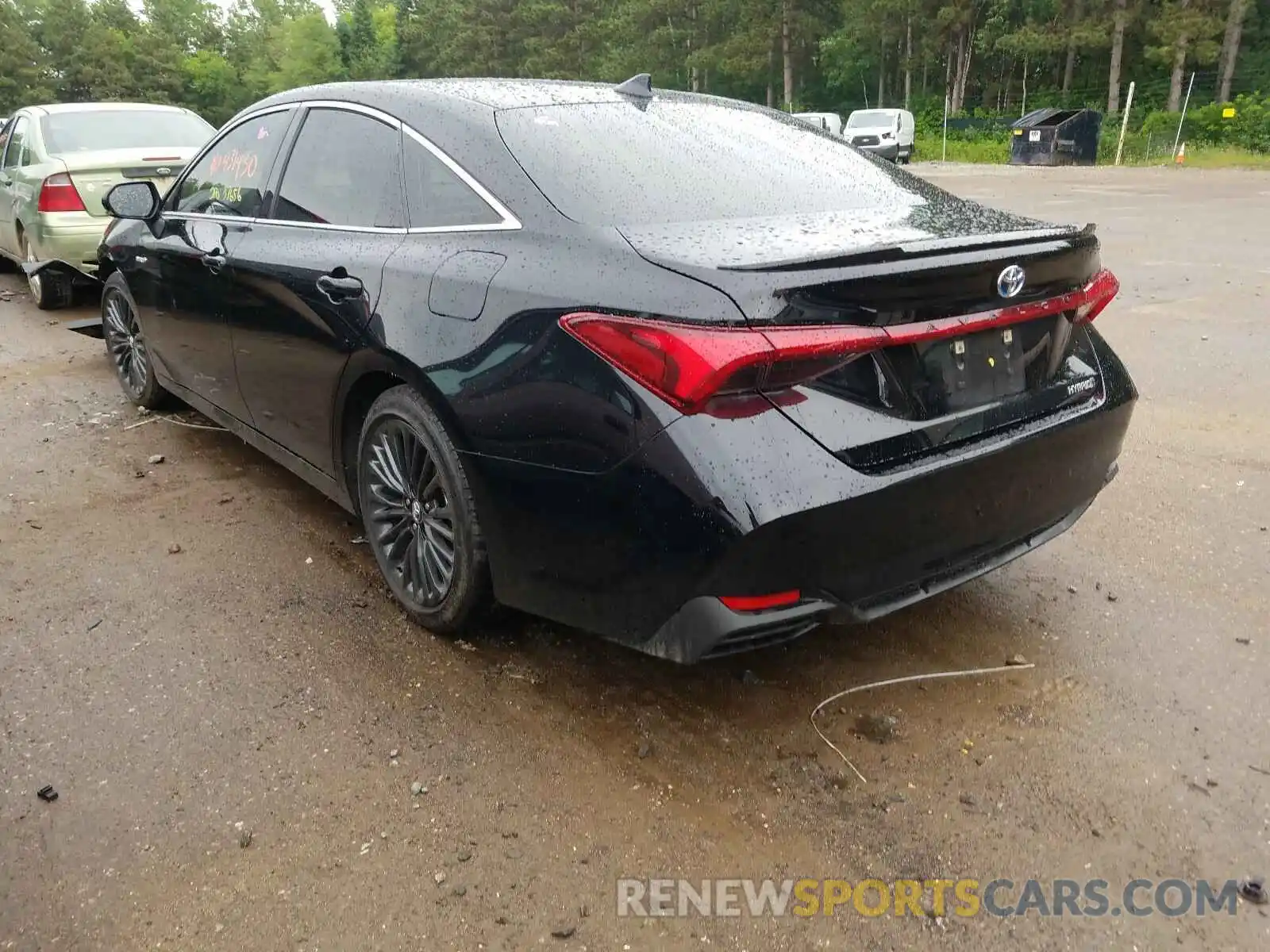 3 Photograph of a damaged car 4T1B21FB7KU010551 TOYOTA AVALON 2019