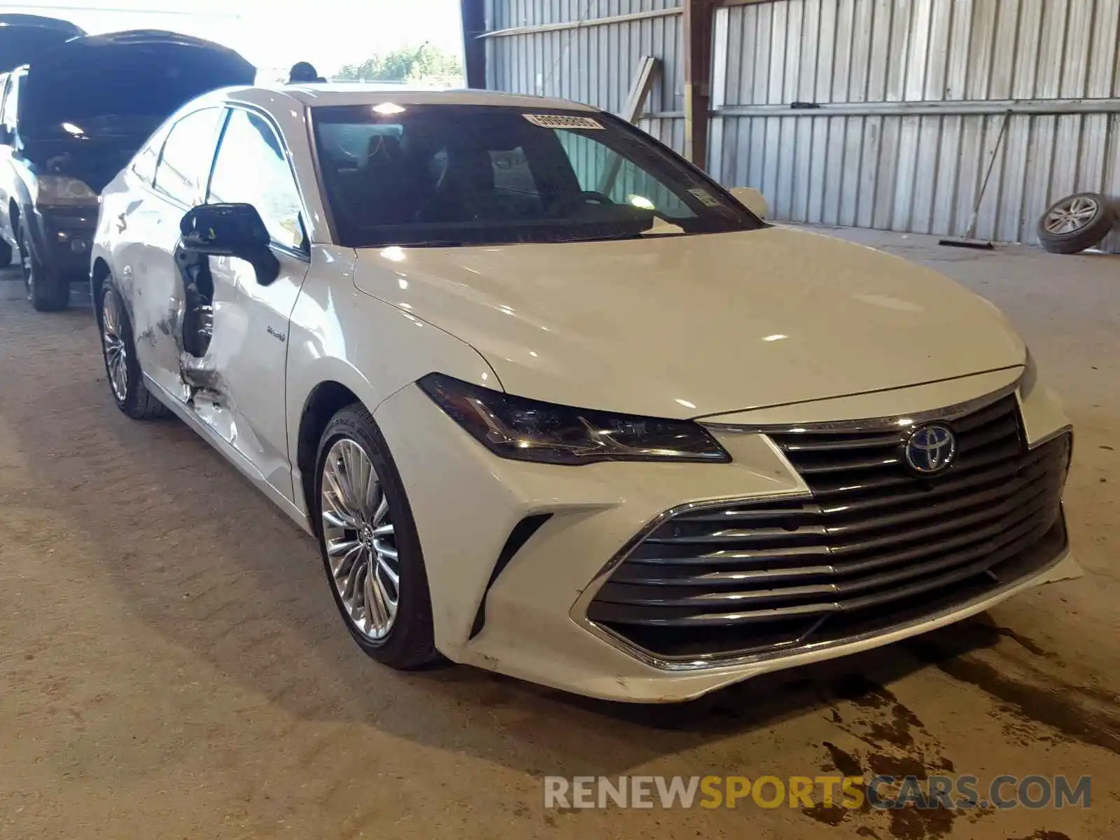 1 Photograph of a damaged car 4T1B21FB7KU010596 TOYOTA AVALON 2019