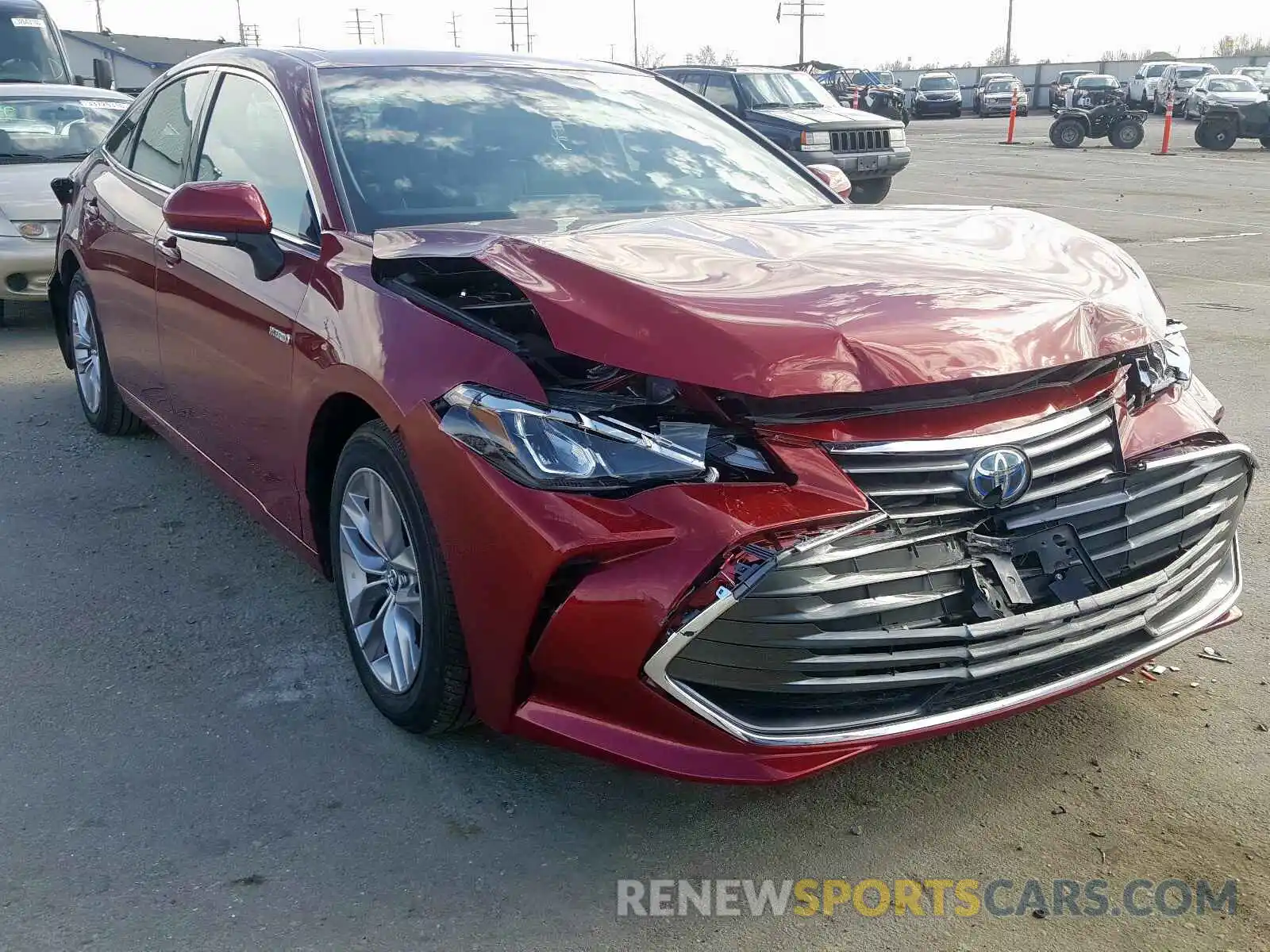 1 Photograph of a damaged car 4T1B21FB8KU001518 TOYOTA AVALON 2019