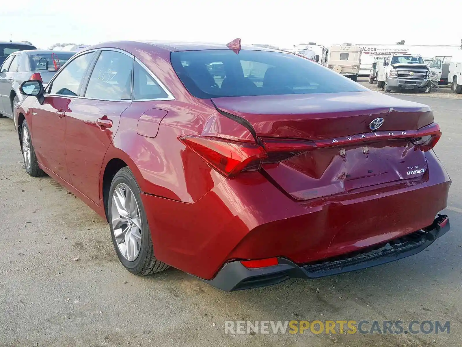 3 Photograph of a damaged car 4T1B21FB8KU001518 TOYOTA AVALON 2019