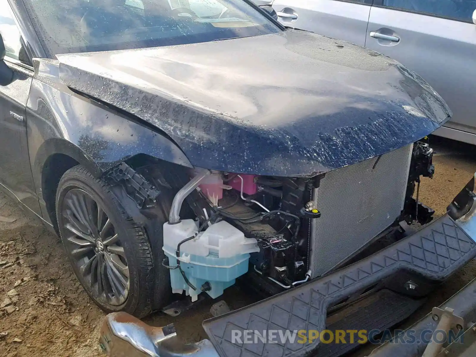 9 Photograph of a damaged car 4T1B21FB8KU001910 TOYOTA AVALON 2019