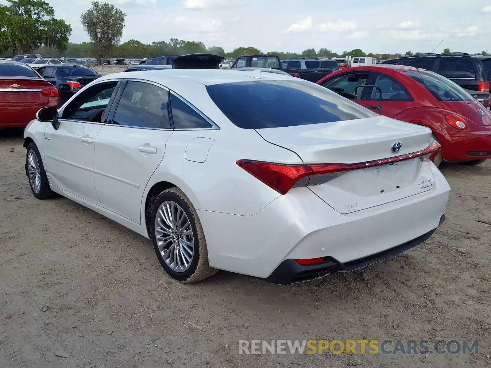 3 Photograph of a damaged car 4T1B21FB8KU002314 TOYOTA AVALON 2019