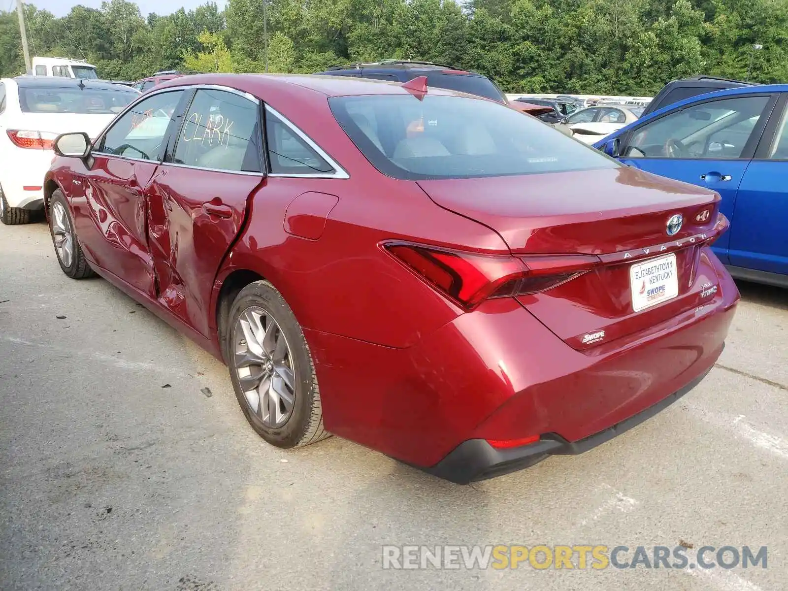 3 Photograph of a damaged car 4T1B21FB8KU003334 TOYOTA AVALON 2019