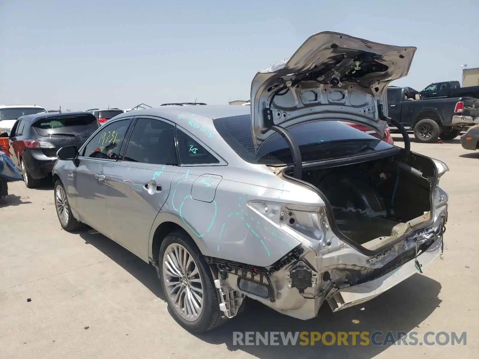 3 Photograph of a damaged car 4T1B21FB8KU005293 TOYOTA AVALON 2019