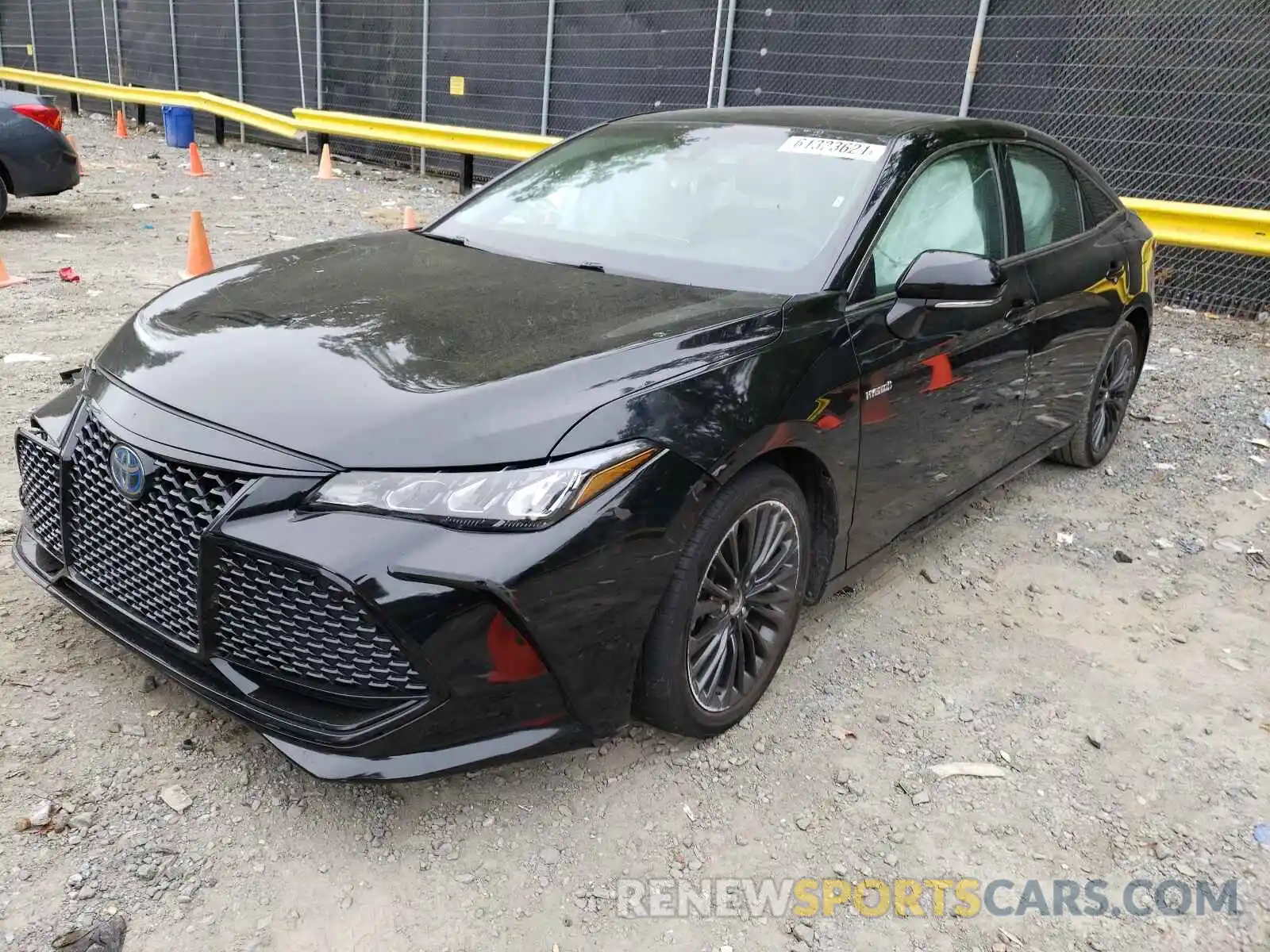 2 Photograph of a damaged car 4T1B21FB8KU006069 TOYOTA AVALON 2019