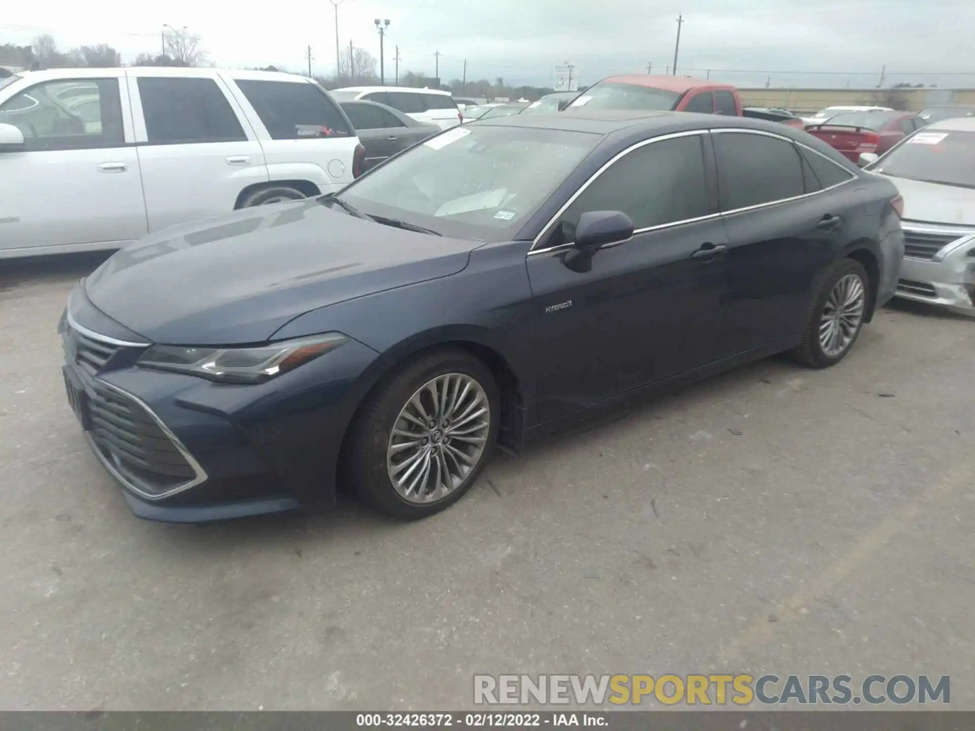 2 Photograph of a damaged car 4T1B21FB8KU010025 TOYOTA AVALON 2019