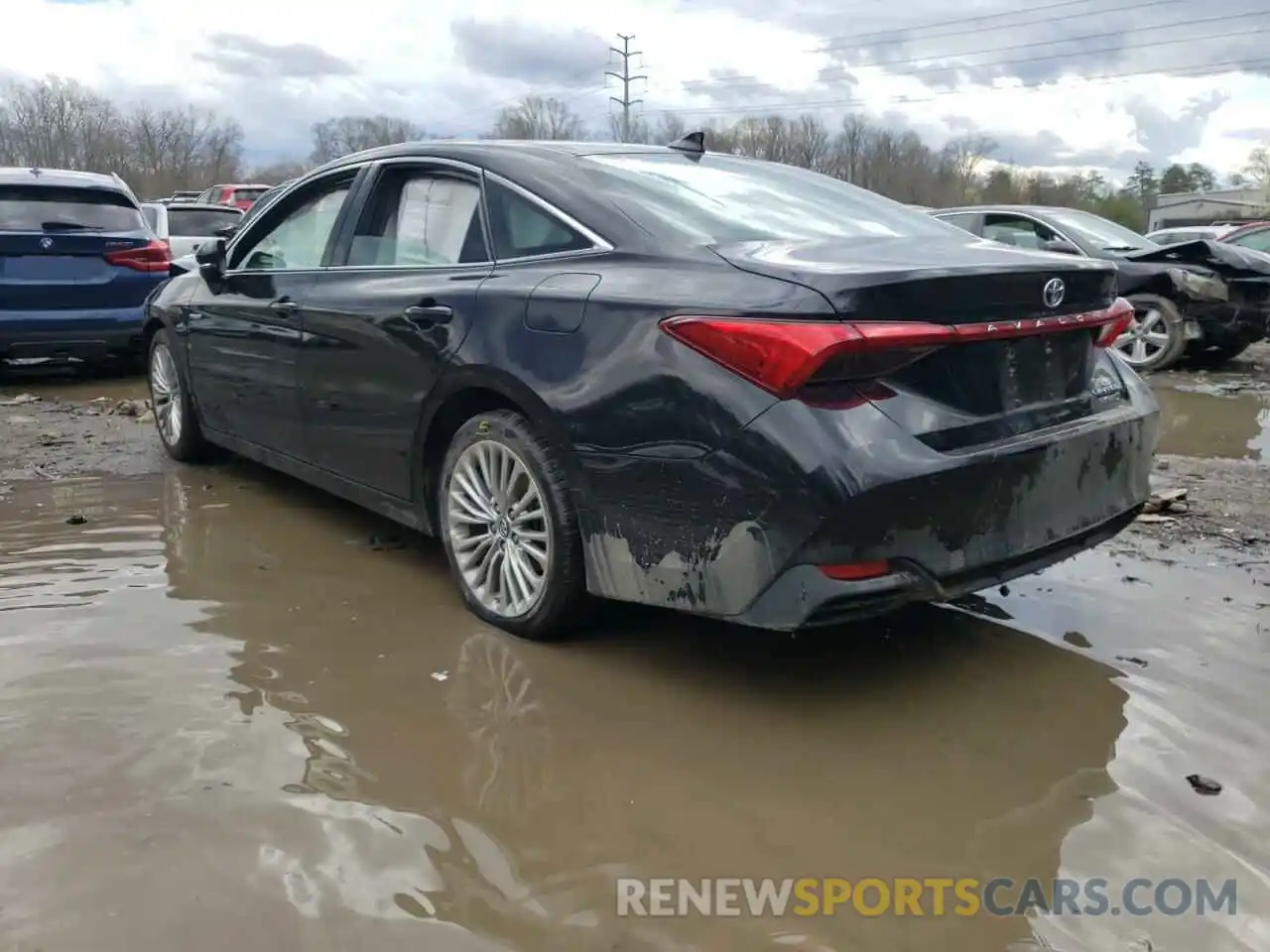 3 Photograph of a damaged car 4T1B21FB9KU002855 TOYOTA AVALON 2019