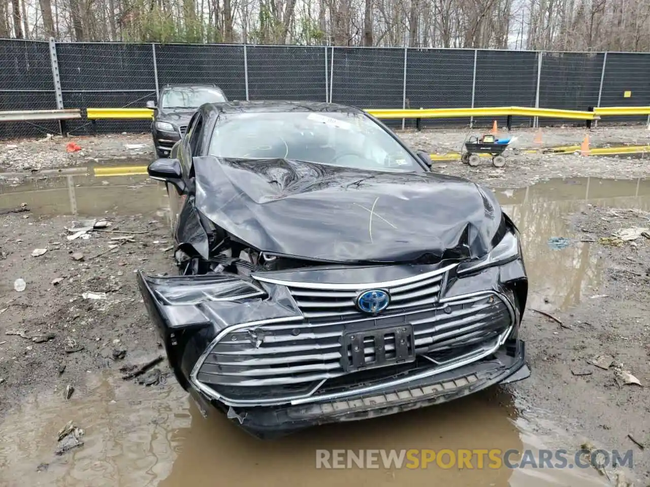 9 Photograph of a damaged car 4T1B21FB9KU002855 TOYOTA AVALON 2019