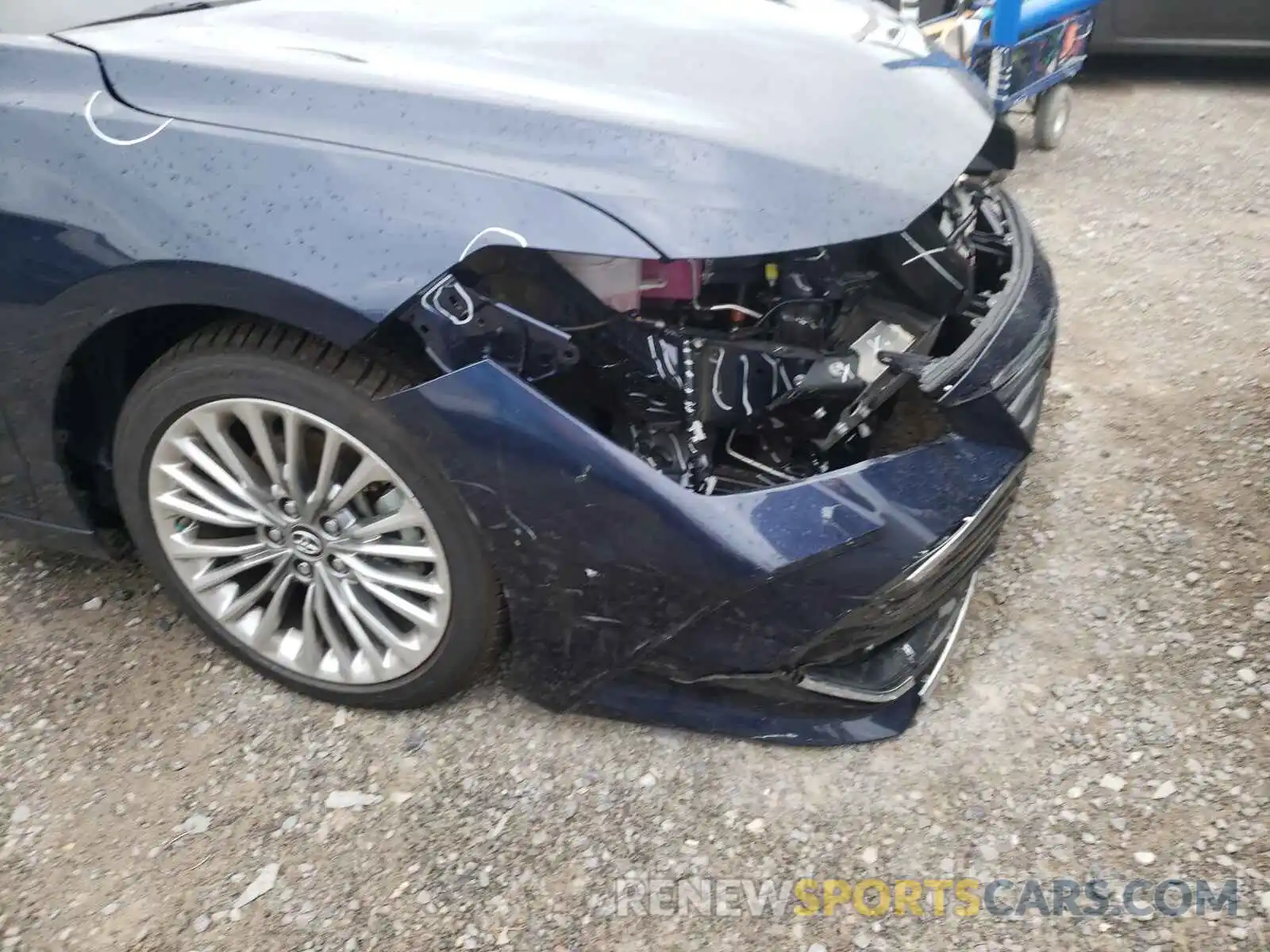 9 Photograph of a damaged car 4T1B21FB9KU003861 TOYOTA AVALON 2019