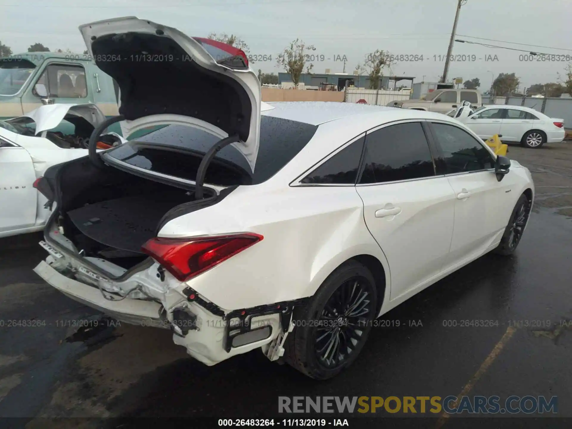 4 Photograph of a damaged car 4T1B21FB9KU004430 TOYOTA AVALON 2019