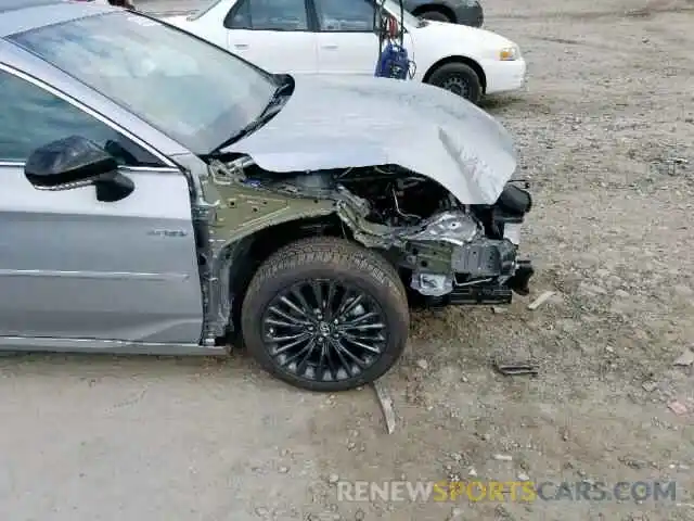 9 Photograph of a damaged car 4T1B21FB9KU005870 TOYOTA AVALON 2019