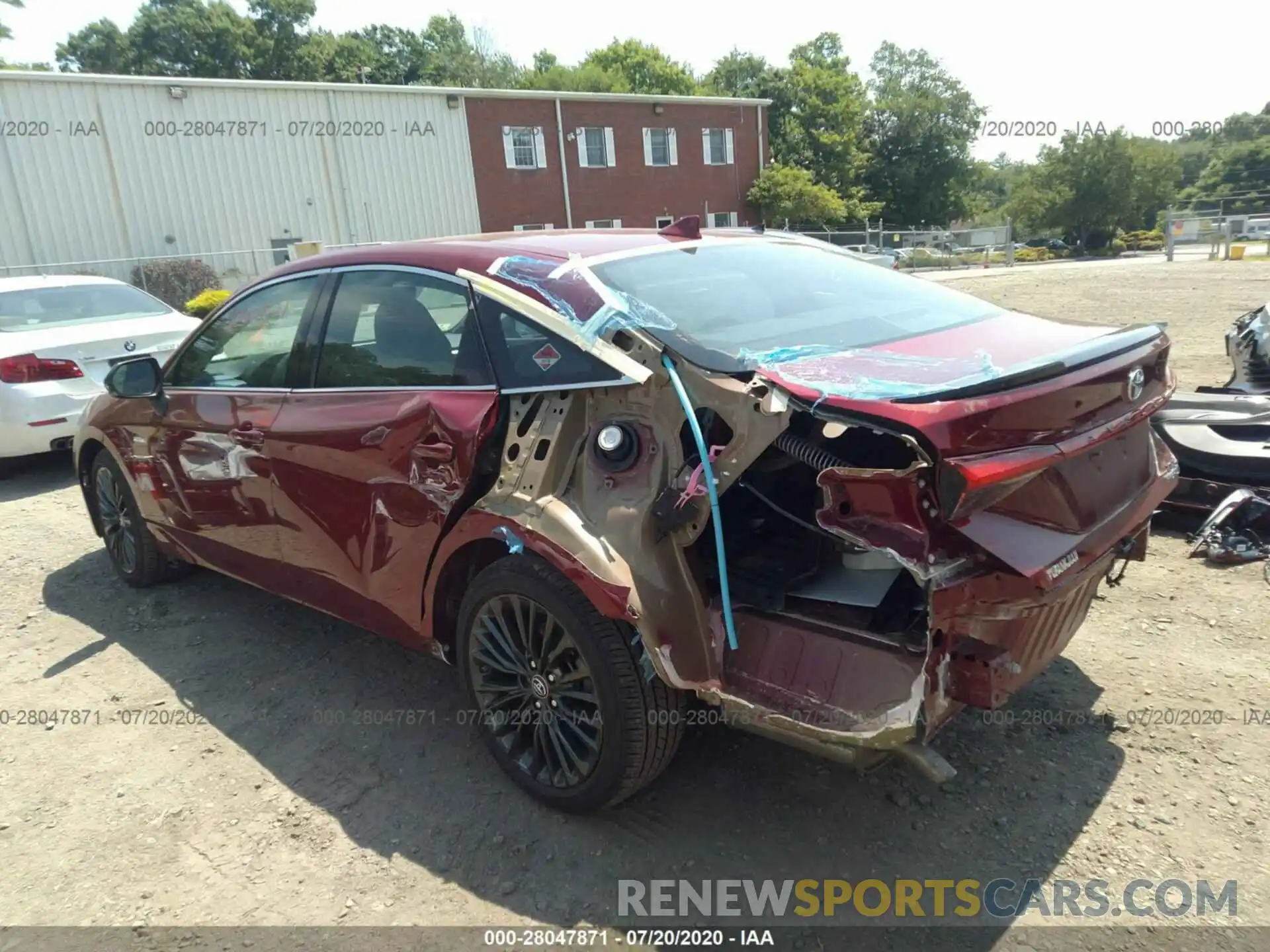 3 Photograph of a damaged car 4T1B21FB9KU006582 TOYOTA AVALON 2019