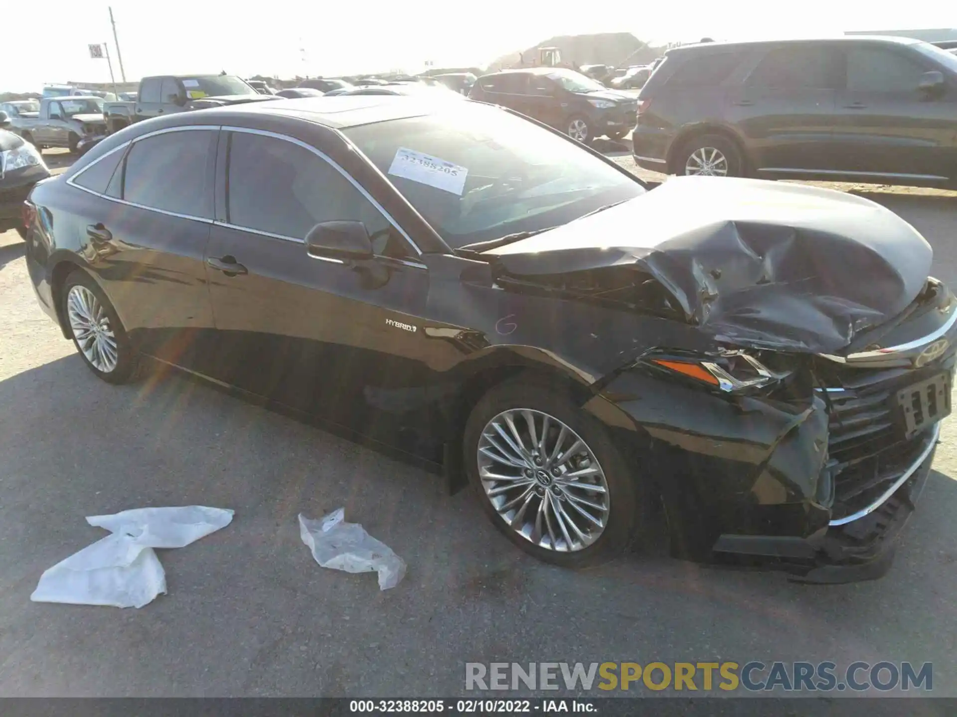 1 Photograph of a damaged car 4T1B21FB9KU007005 TOYOTA AVALON 2019