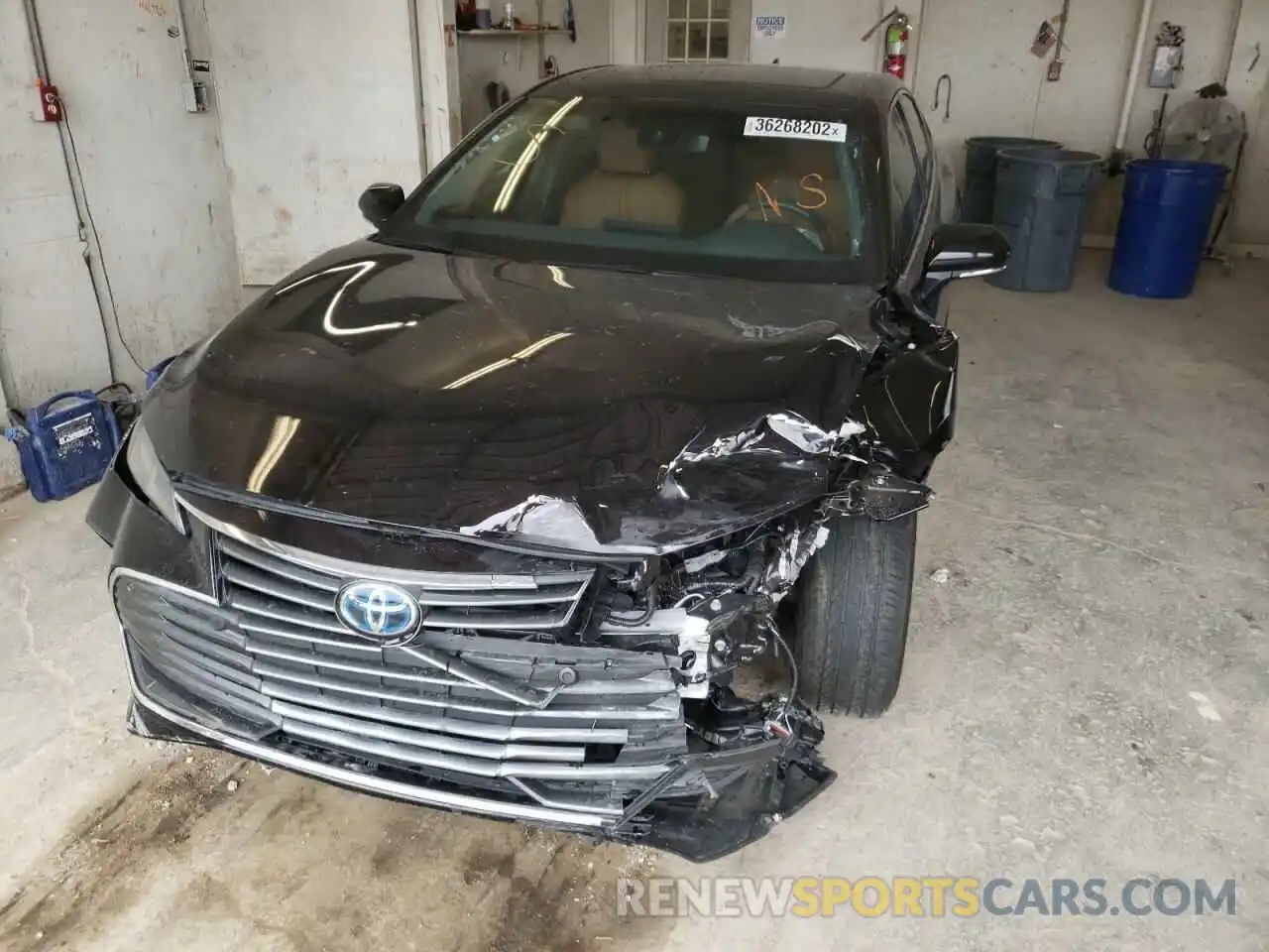 9 Photograph of a damaged car 4T1B21FB9KU010714 TOYOTA AVALON 2019