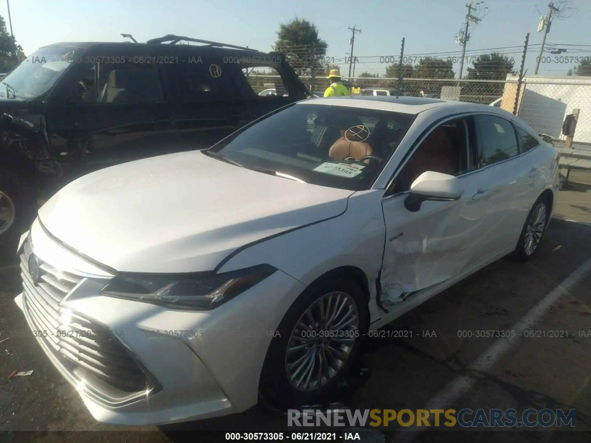 6 Photograph of a damaged car 4T1B21FB9KU011135 TOYOTA AVALON 2019