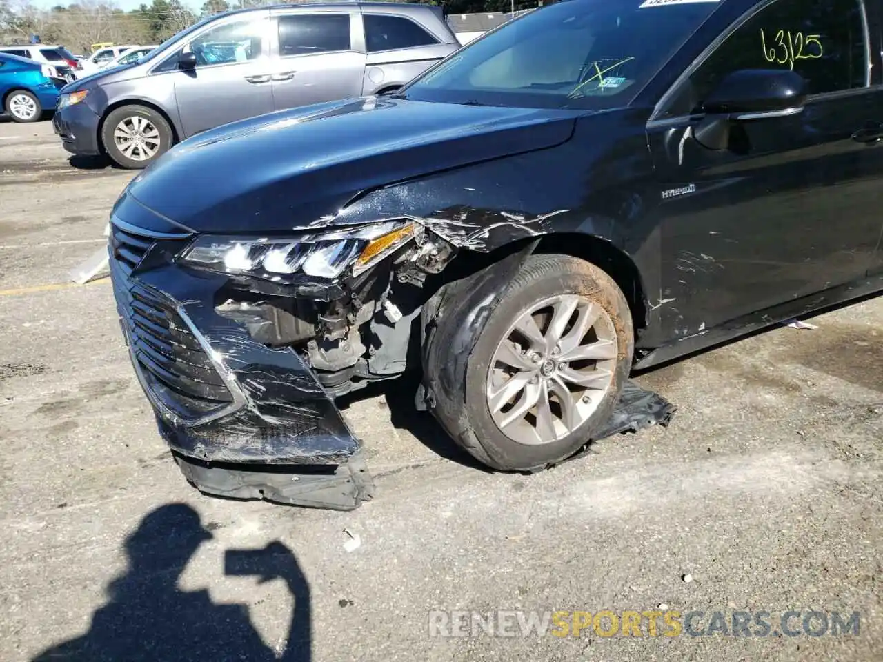 9 Photograph of a damaged car 4T1B21FBXKU001567 TOYOTA AVALON 2019