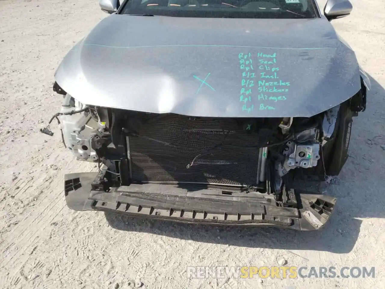 9 Photograph of a damaged car 4T1B21FBXKU002136 TOYOTA AVALON 2019